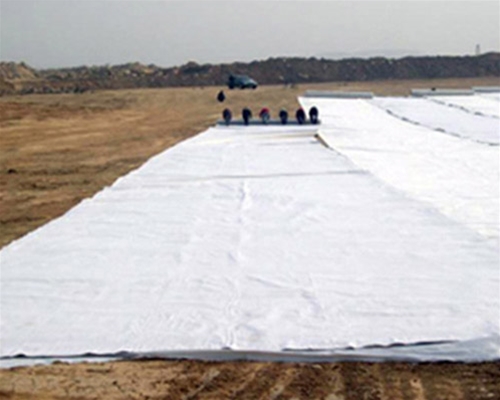 公路用復(fù)合土工膜